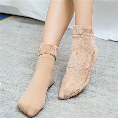 Thermal Velvet Socks Secondary image