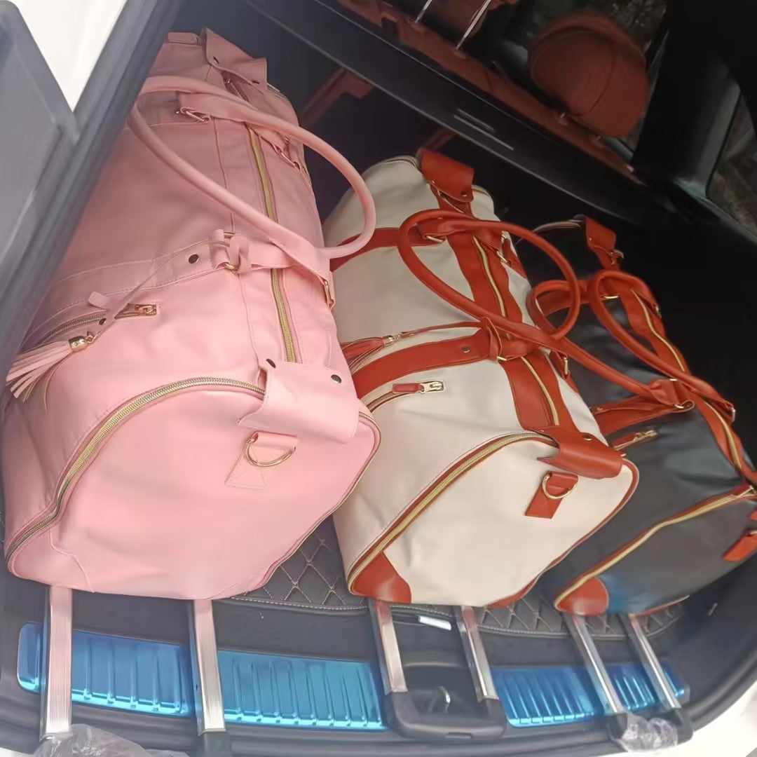 Foldable Wheeled Travel Duffel Secondary image